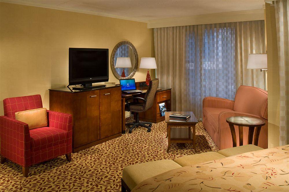 Courtyard By Marriott Chicago At Medical District-Uic Hotel Buitenkant foto