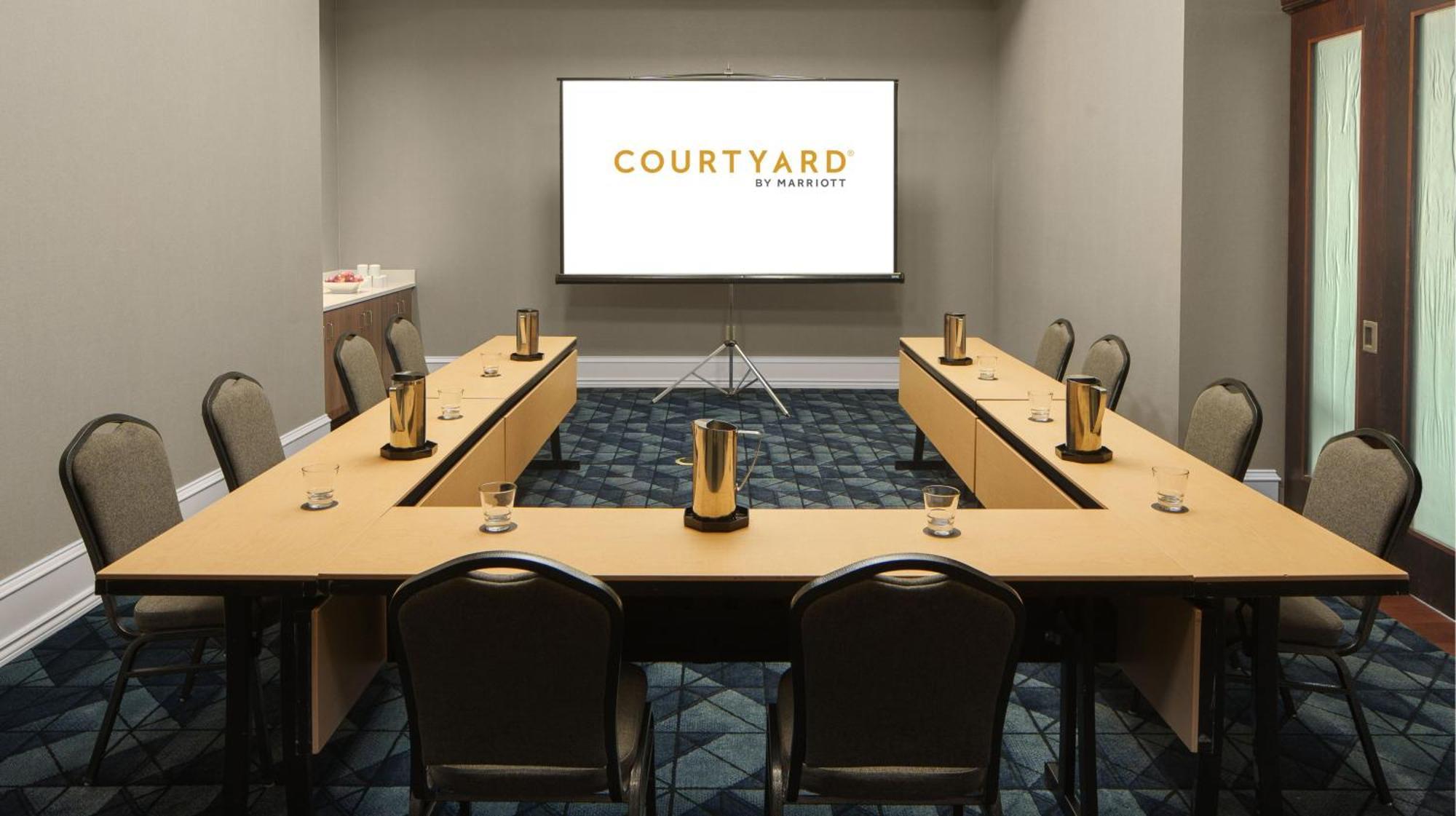 Courtyard By Marriott Chicago At Medical District-Uic Hotel Buitenkant foto